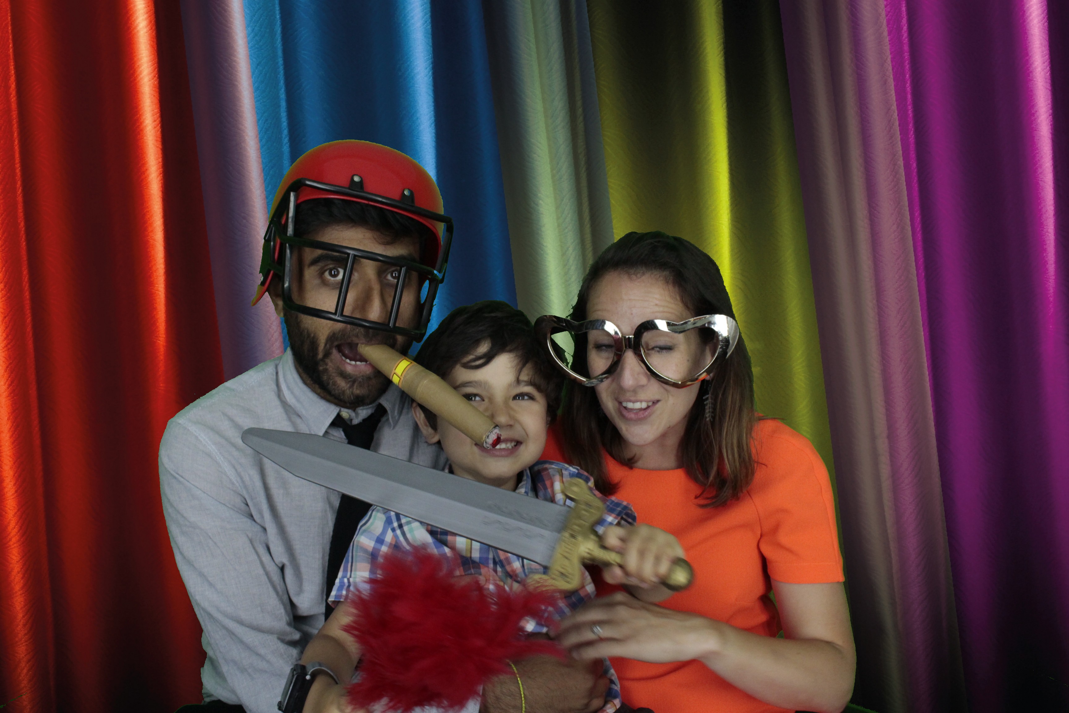 Bhavin & Yasmin’s Wedding | View more photos from the event at gallery.myphotoboothexperience.co.uk/u/MyPhotoBoothExperienceLtd/Bhavin-Yasmin’s-Wedding